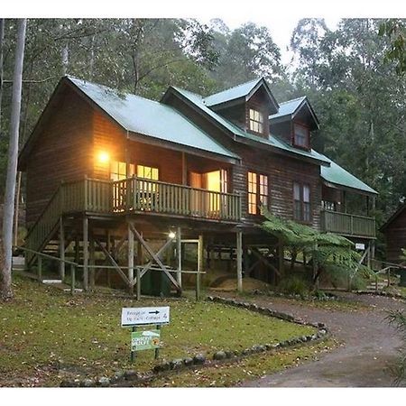 Barrington Wilderness Cedar Lodge Upper Allyn Exterior foto